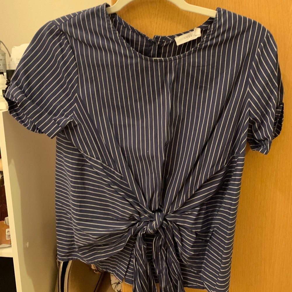 Comfy and chic everyday shirt!